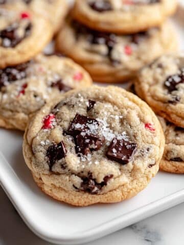 Quick & Simple Christmas Peppermint Oreo Cookies Recipe