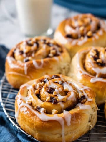 Homemade Cinnamon Rolls Recipe