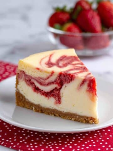 Strawberry Swirl Cheesecake Recipe