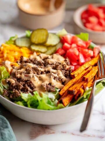 Burger Bowls with Sweet Potatoes and Cheddar Chem! Recipe