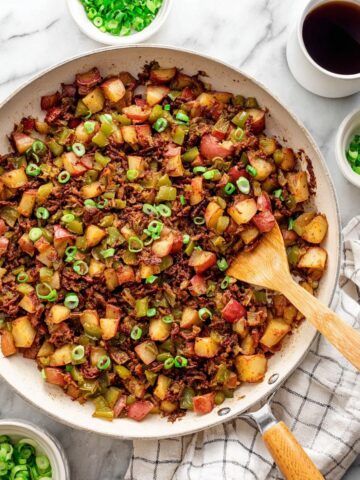 Crispy Corned Beef Hash with Potatoes, Peppers, and Onions Recipe
