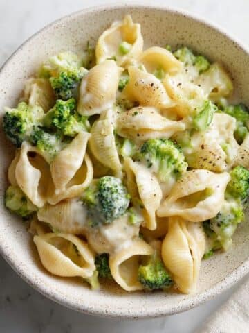Broccoli Pasta with Garlic, Lemon, and Parmesan Recipe