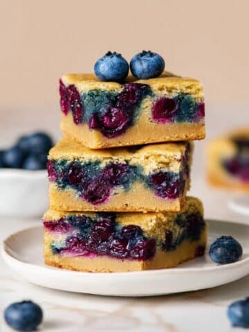 Blueberry Banana Oatmeal Bars (No Added Sugar) Recipe