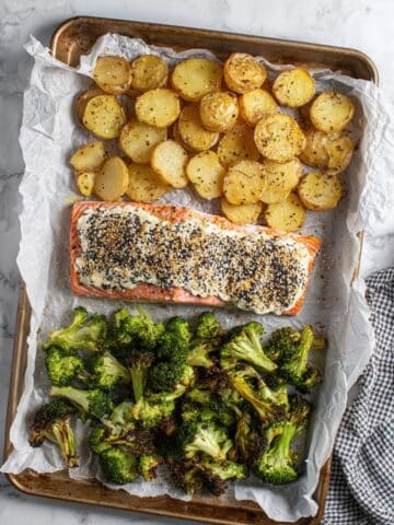 Everything Bagel Sheet Pan Salmon Recipe