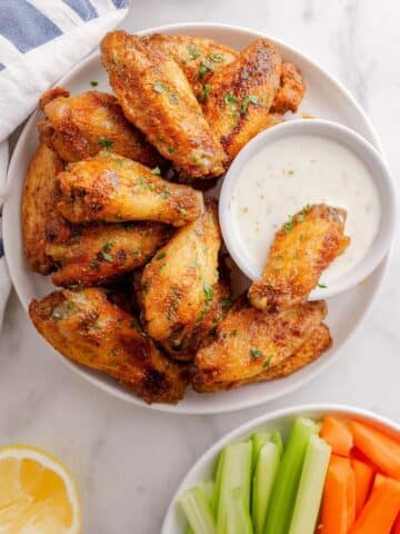 Easy & Crispy Baked Chicken Wings Recipe