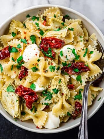 Pasta Salad with Sun-Dried Tomatoes and Artichokes Recipe