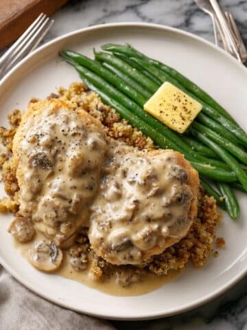 Creamy Slow Cooker Mushroom Chicken Thighs Recipe