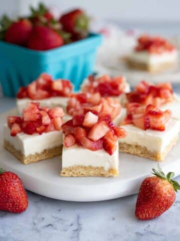 Keto Strawberry Shortcake Bars Recipe