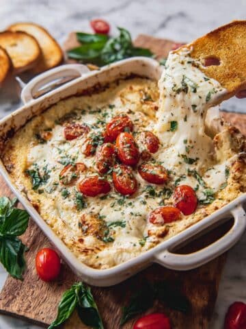 Roasted Garlic Bread Caprese Dip Recipe
