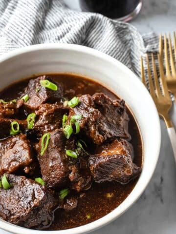 Easy Instant Pot Short Ribs Recipe