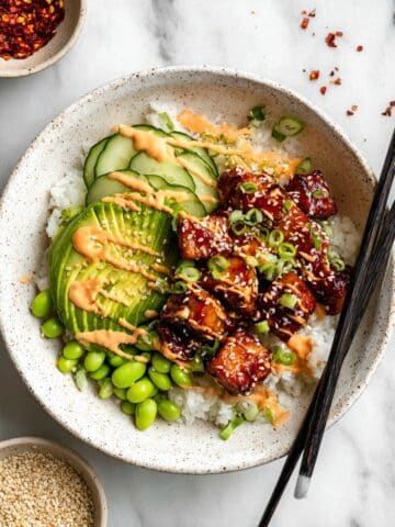 Honey Sriracha Salmon Bowls Recipe