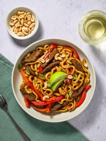 Thai-inspired Beef Stir-fry with Bell Pepper and Peanuts Recipe